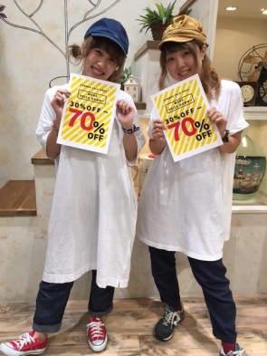 スタッフコーデ