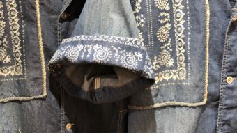 DENIMオープンカラーシャツで作るラフスタイル