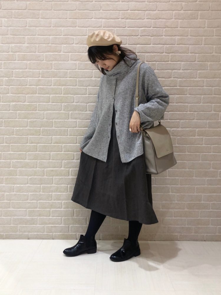 08mab 新作ワンピースでナチュラルコーデ バーニッシュカンパニーブログ