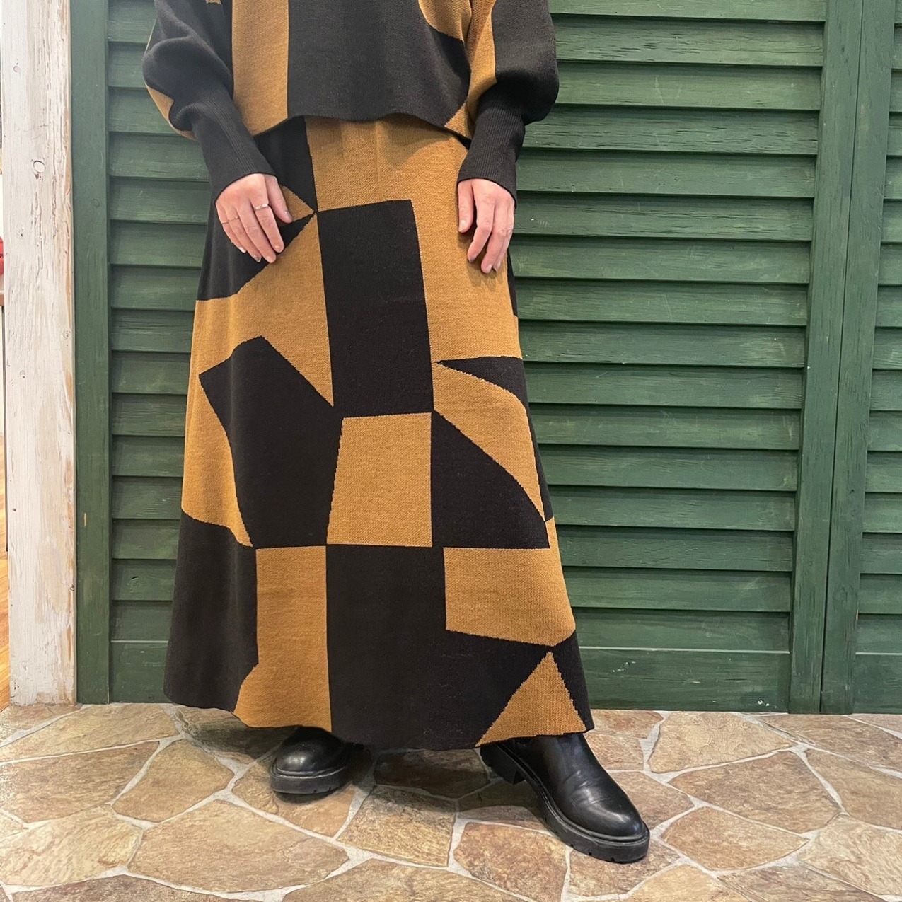 line_63436337765069