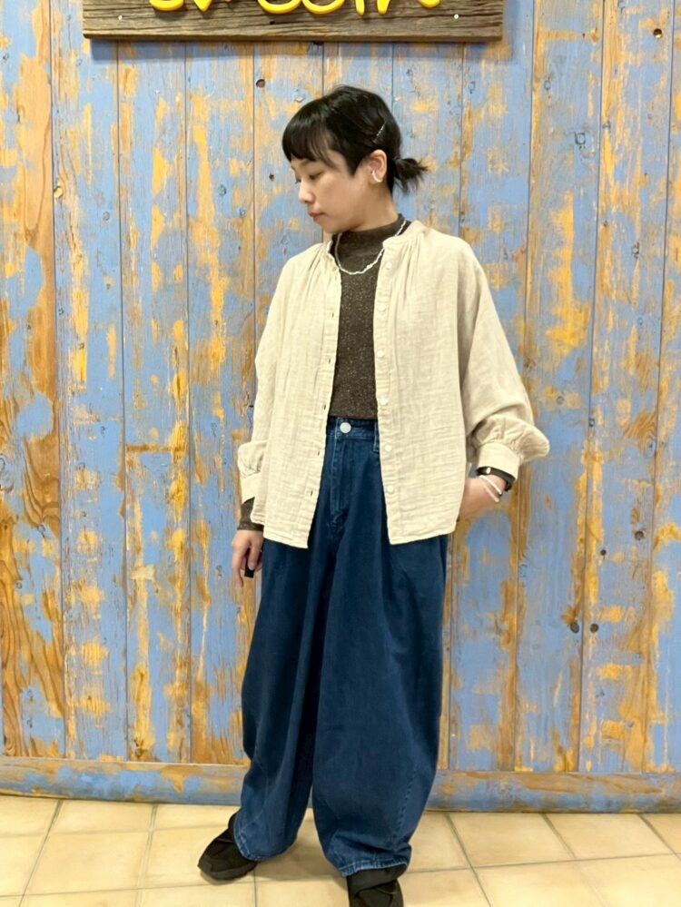 デニムパンツとシンプルコーデ💫