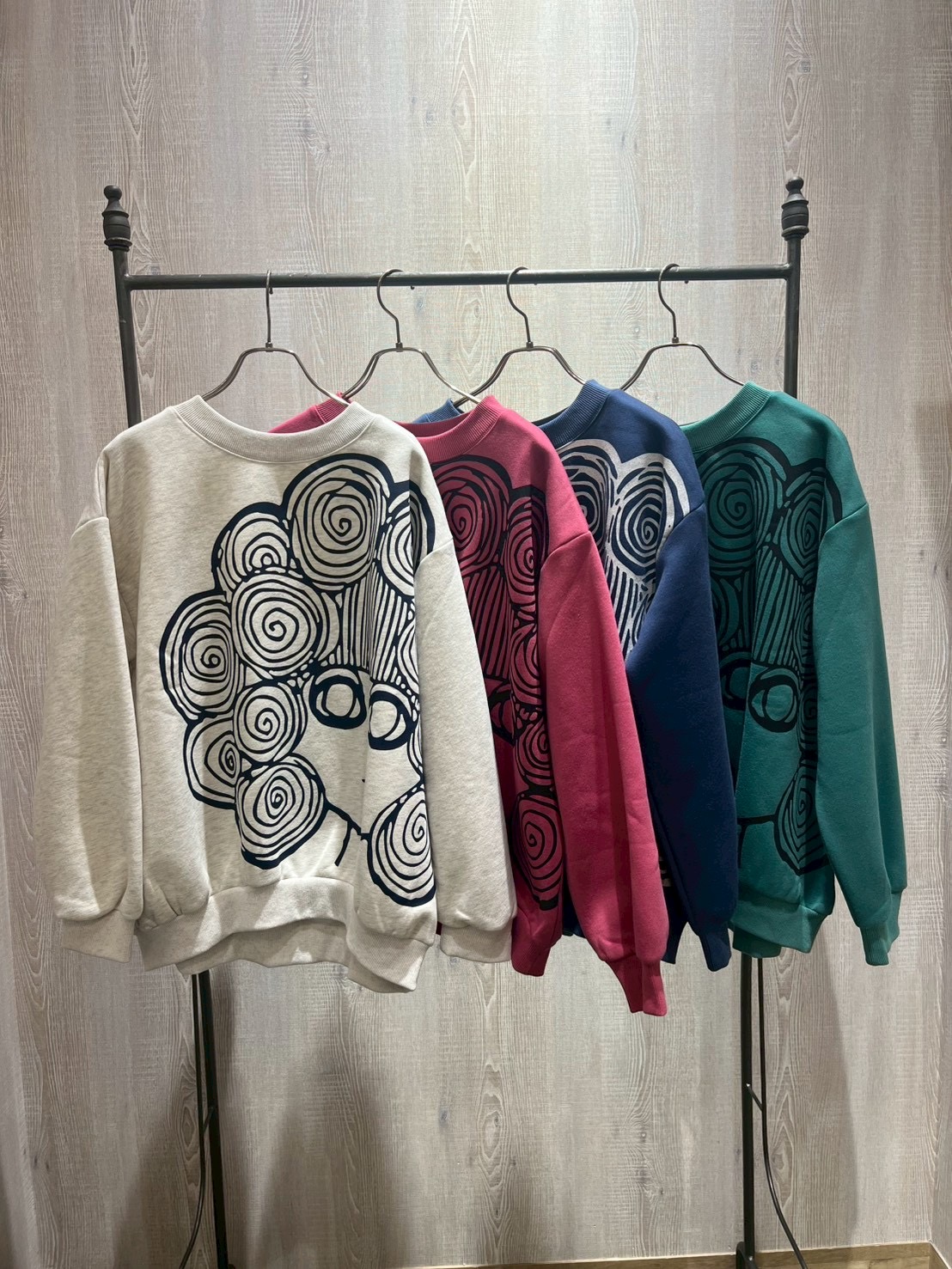 438ED037-42A7-4932-9B92-2A7433322608