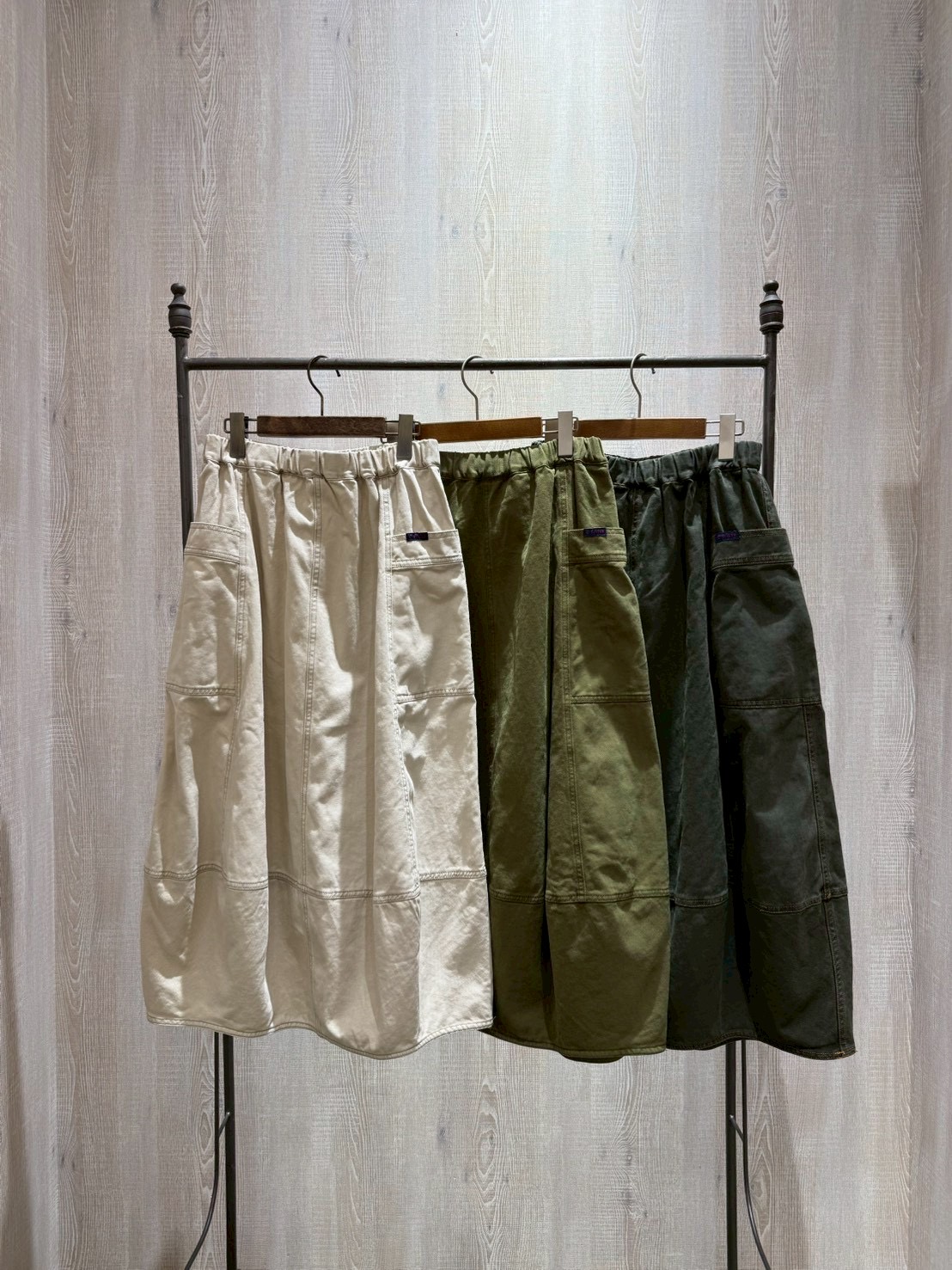 82E17C9C-4F41-4026-8090-8013FB001252