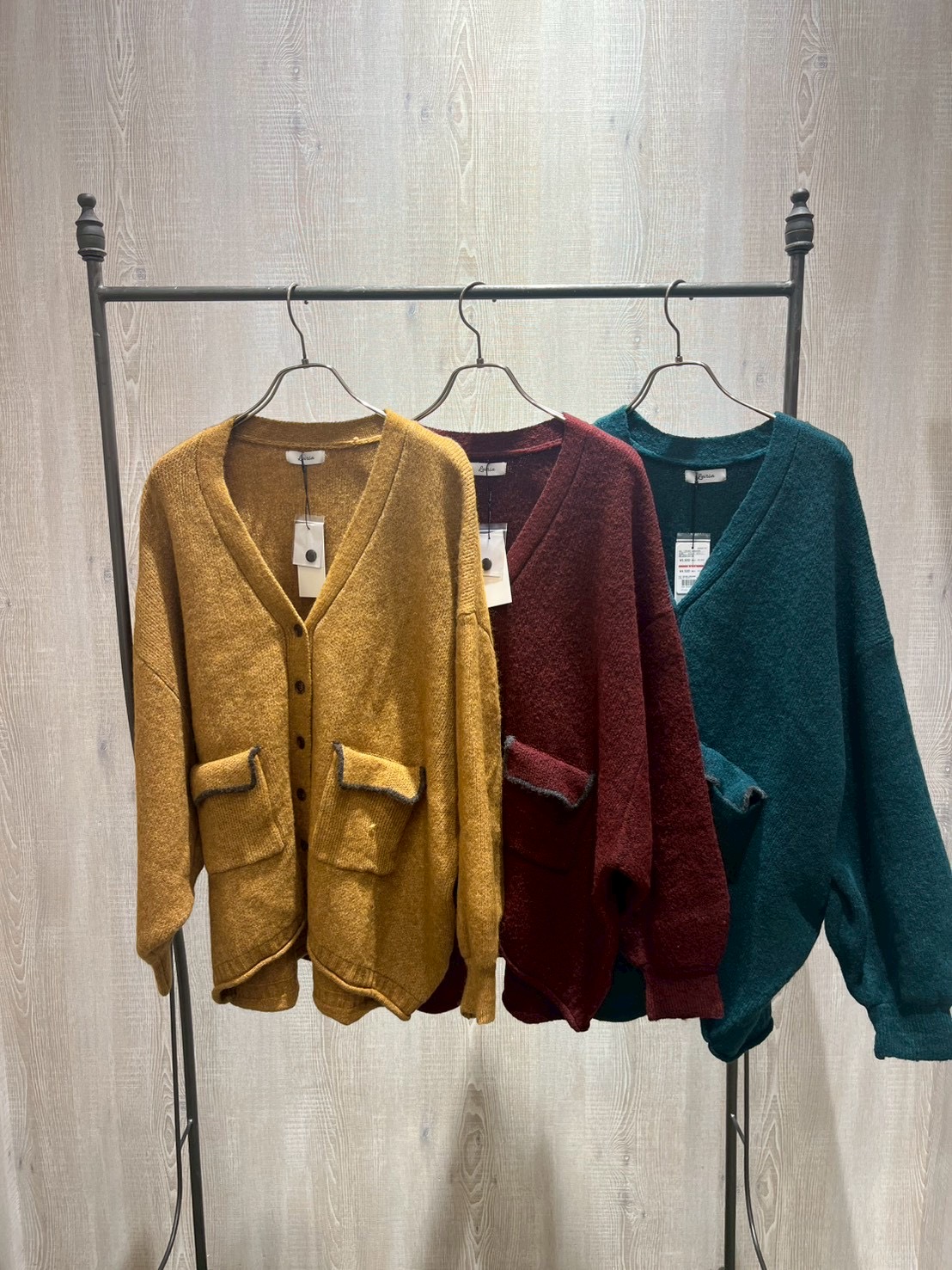 C35C0AE3-4E6D-447C-AFDA-F700926F6D76