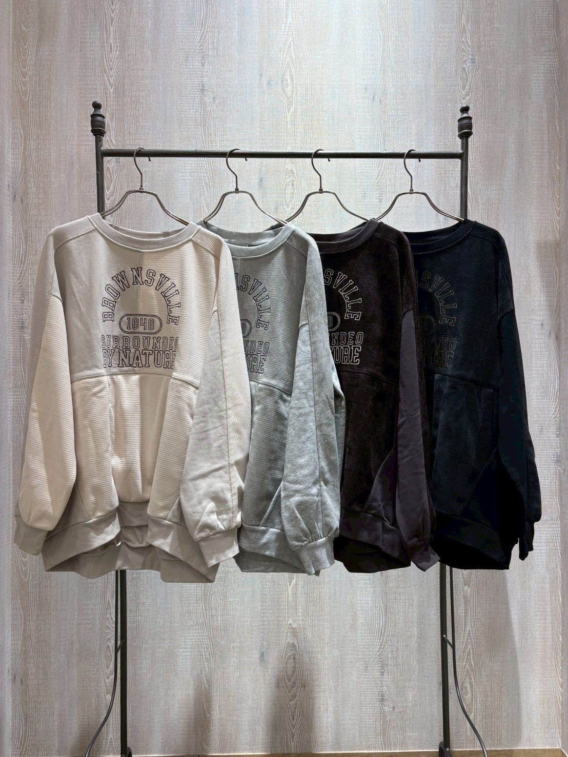 EEFDD5E3-5824-4C7A-9175-3D4DA67E8DB1