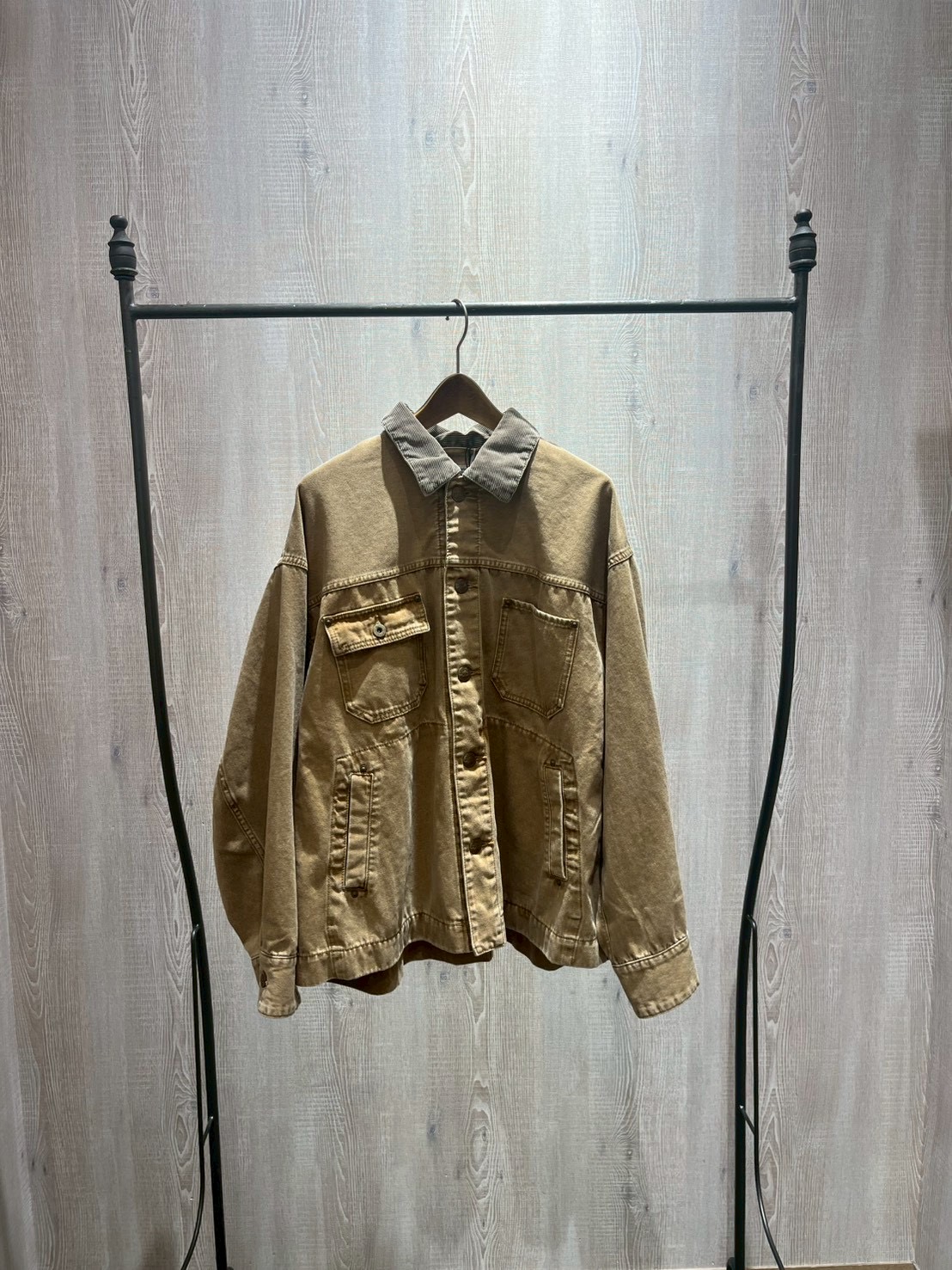 4370A1CF-B073-4A46-A556-035A511B54BB