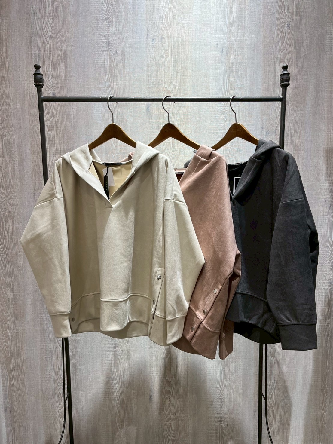 4F579AF0-4427-42C7-B47E-3F01D4C99C7A