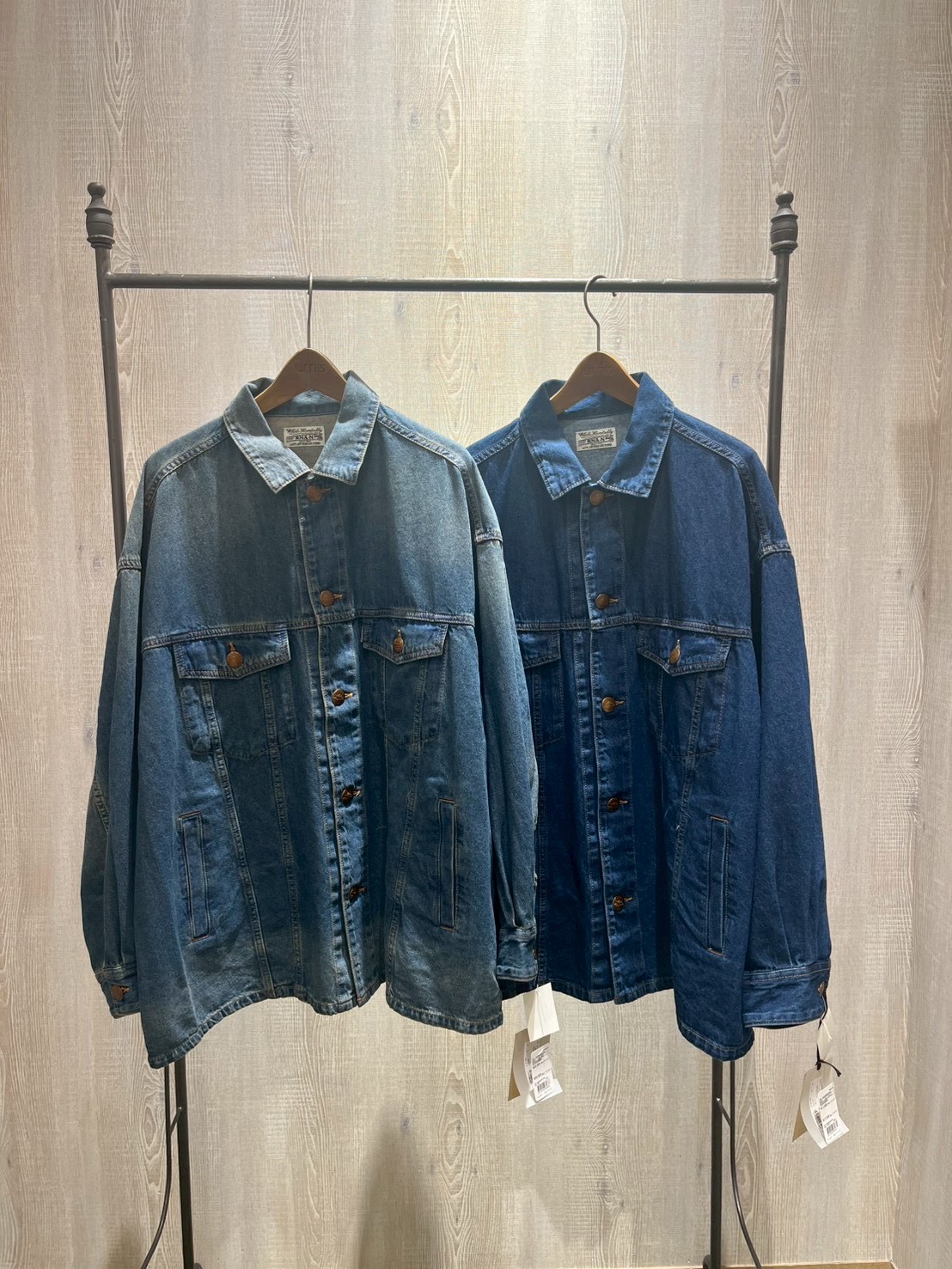 8AAA8F6A-08DD-4134-ABBF-8D62B2CD585F