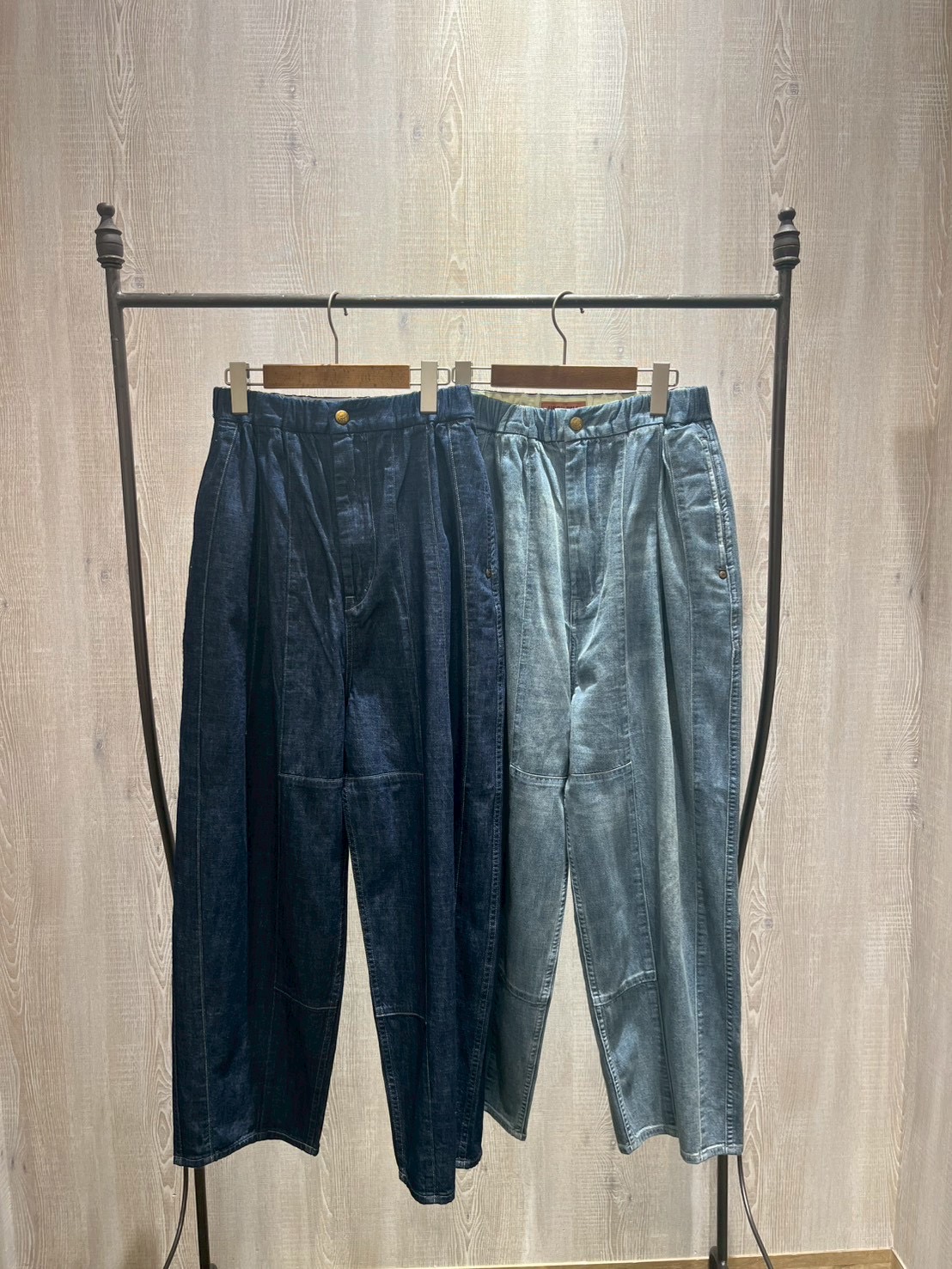 F99183FD-AFC1-4F35-B570-757AD5C1FE0E