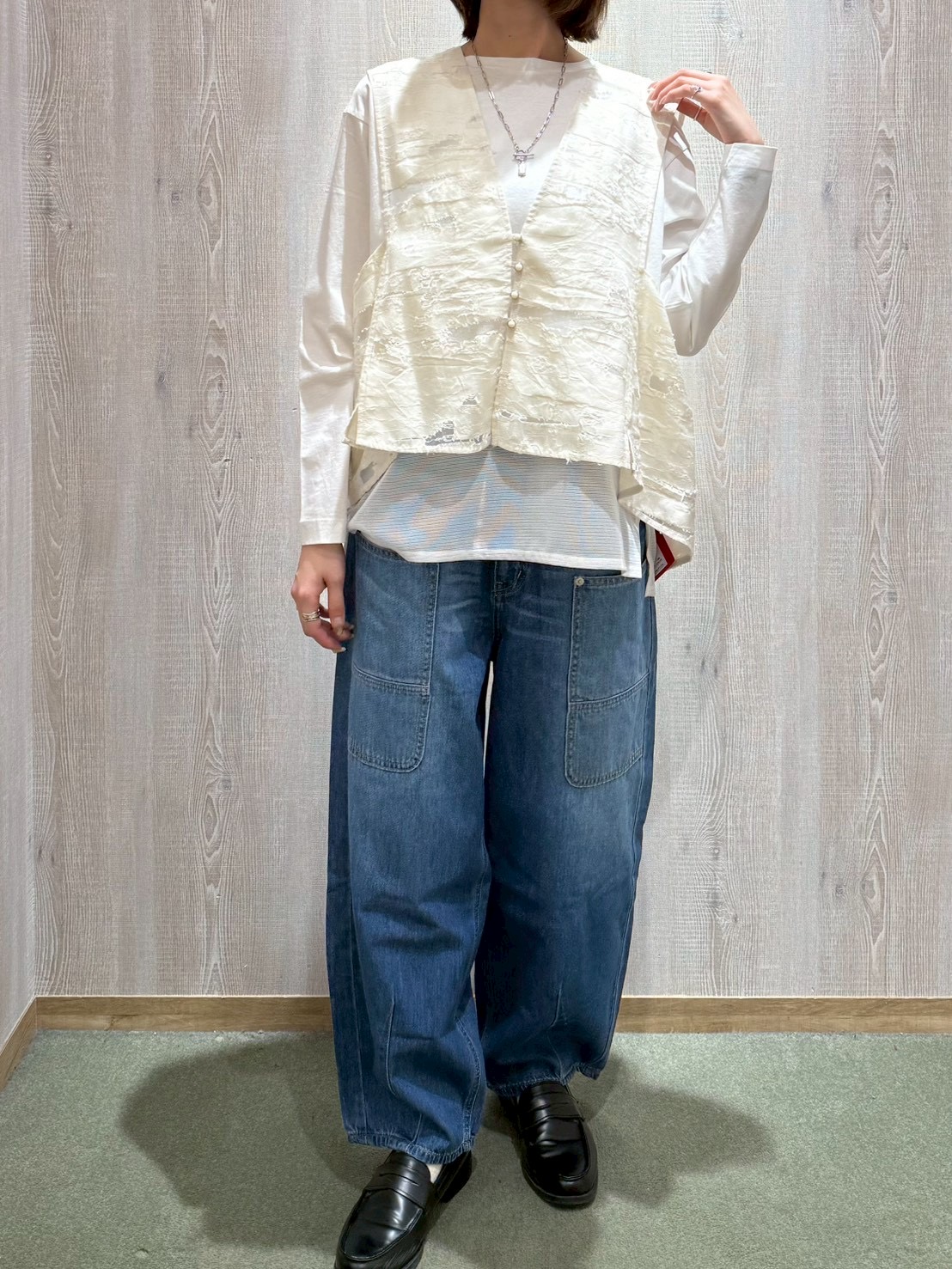 3C4353B4-D458-41C4-A71C-DBC3F9FAC9E7