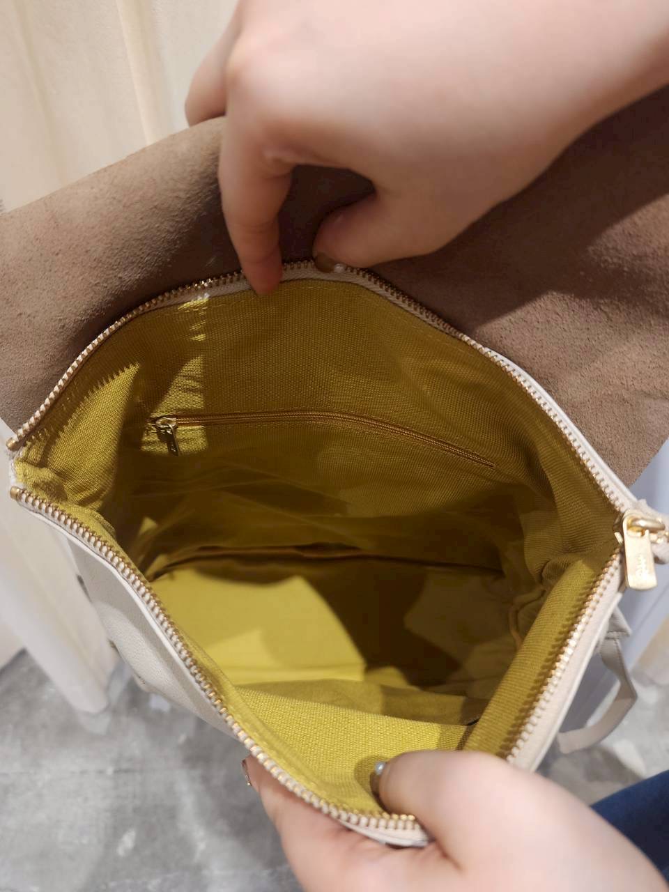 704C7FD3-5F5E-4DED-AA02-3CB1E4161B00