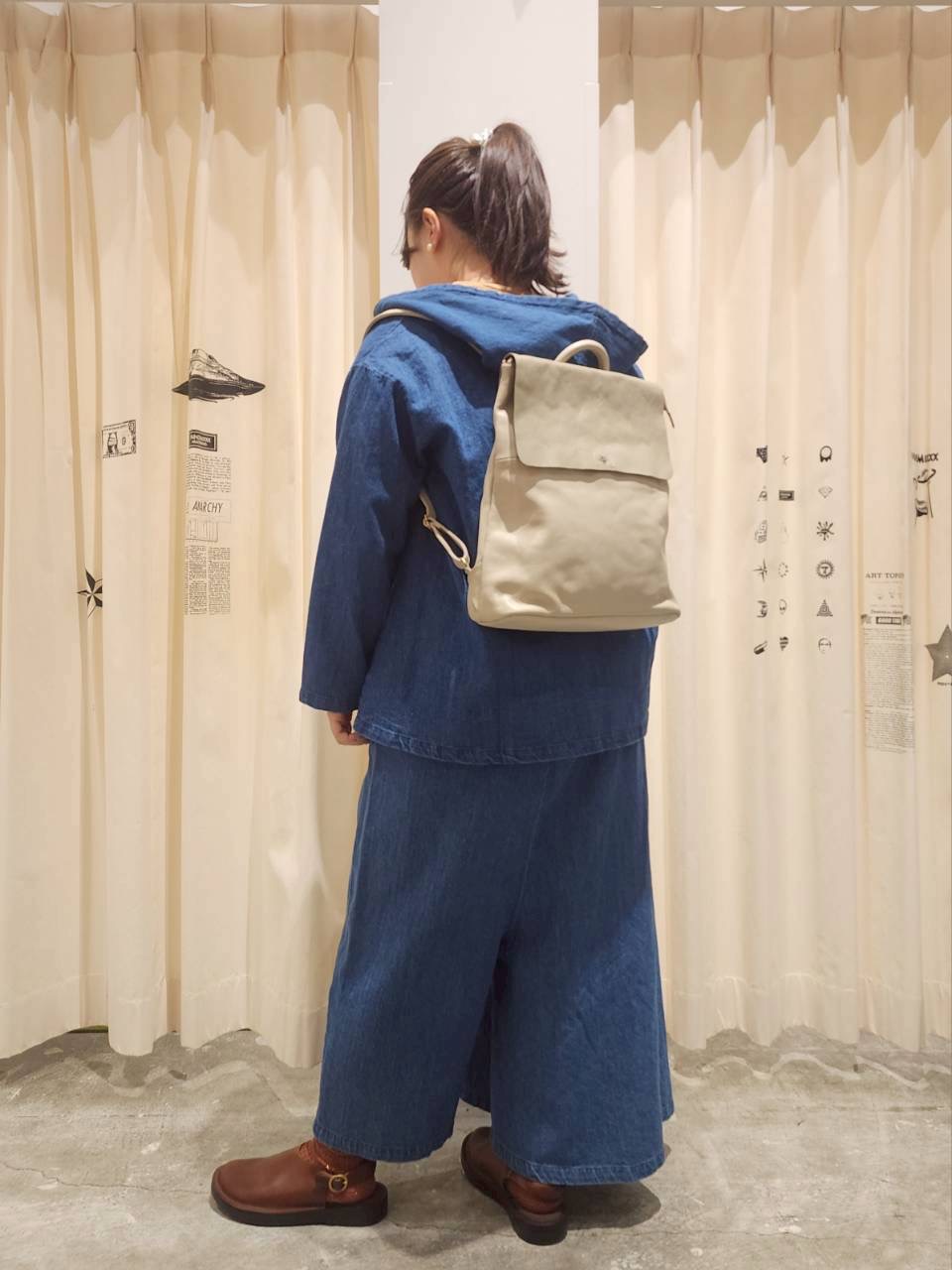 92E8AD63-4ED1-4DFA-9A7E-AED9526ACD23