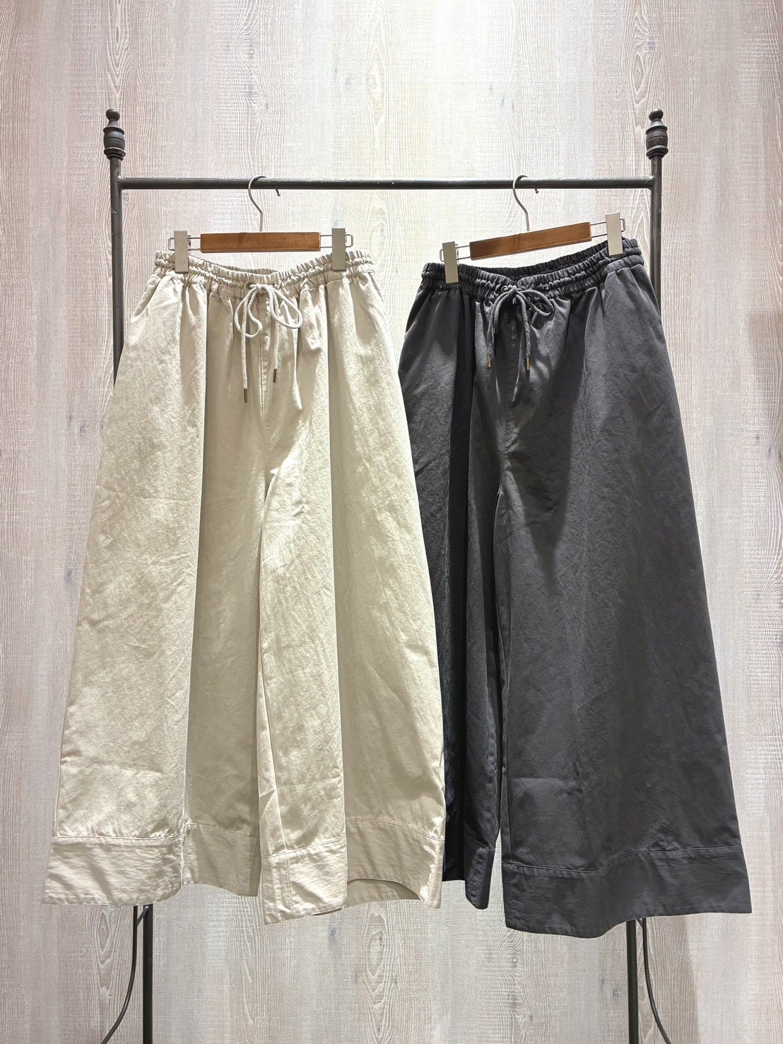 E6F4596E-8CF3-43D9-946C-76CEB03A627D