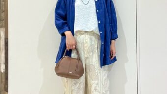 柄を取り入れた春☘️のナチュラルコーディネート！