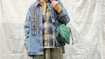 フリルデニムシャツを使った✨秋のカジュアルコーデ